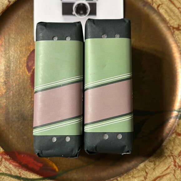 CASTELBEL LIMITED EDITION Luxury Triple Milled Sandalwood Scented Soap Bars 2pk - Picture 3 of 6